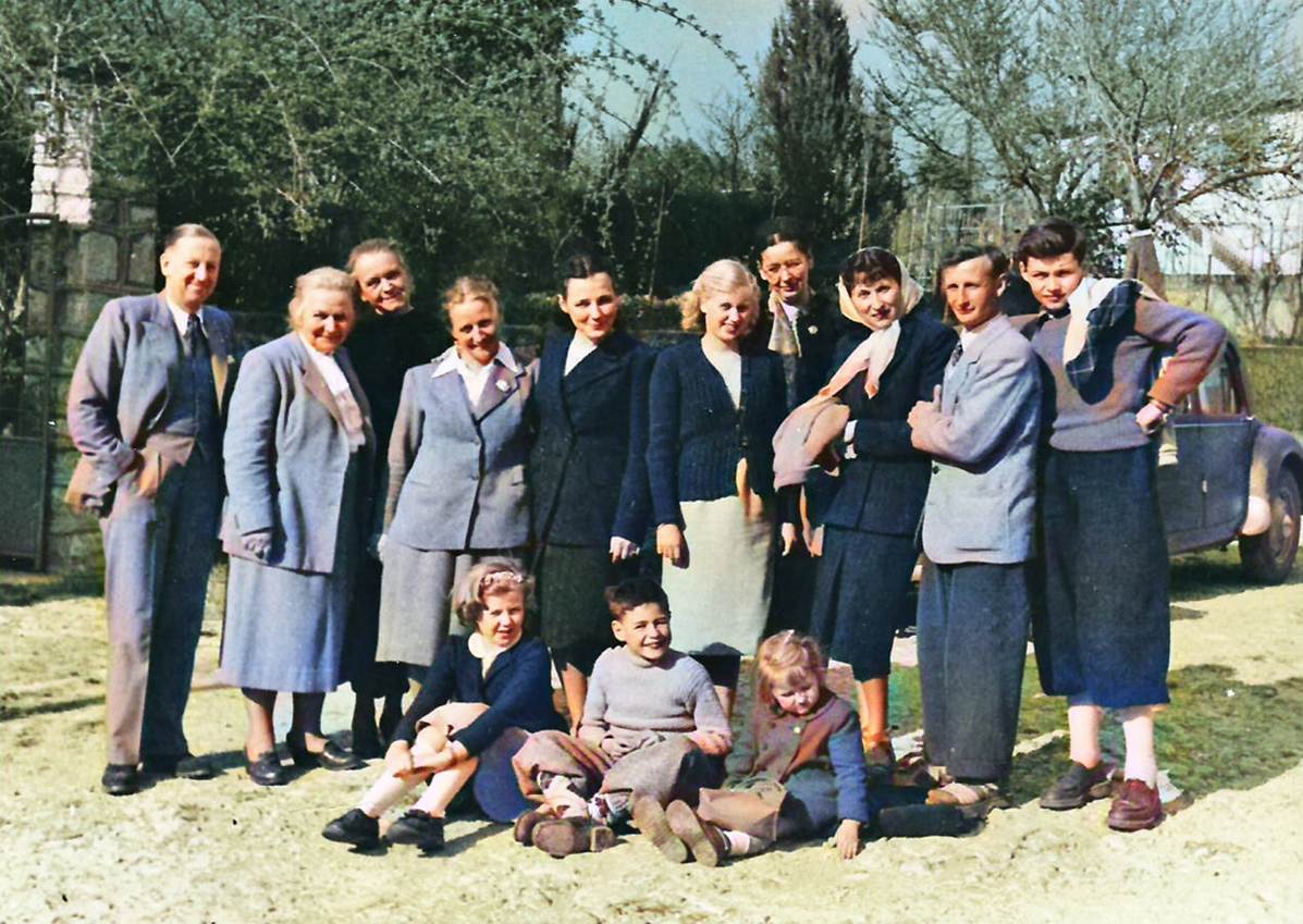 Une image contenant habits, personne, plein air, sourire
Description générée automatiquement