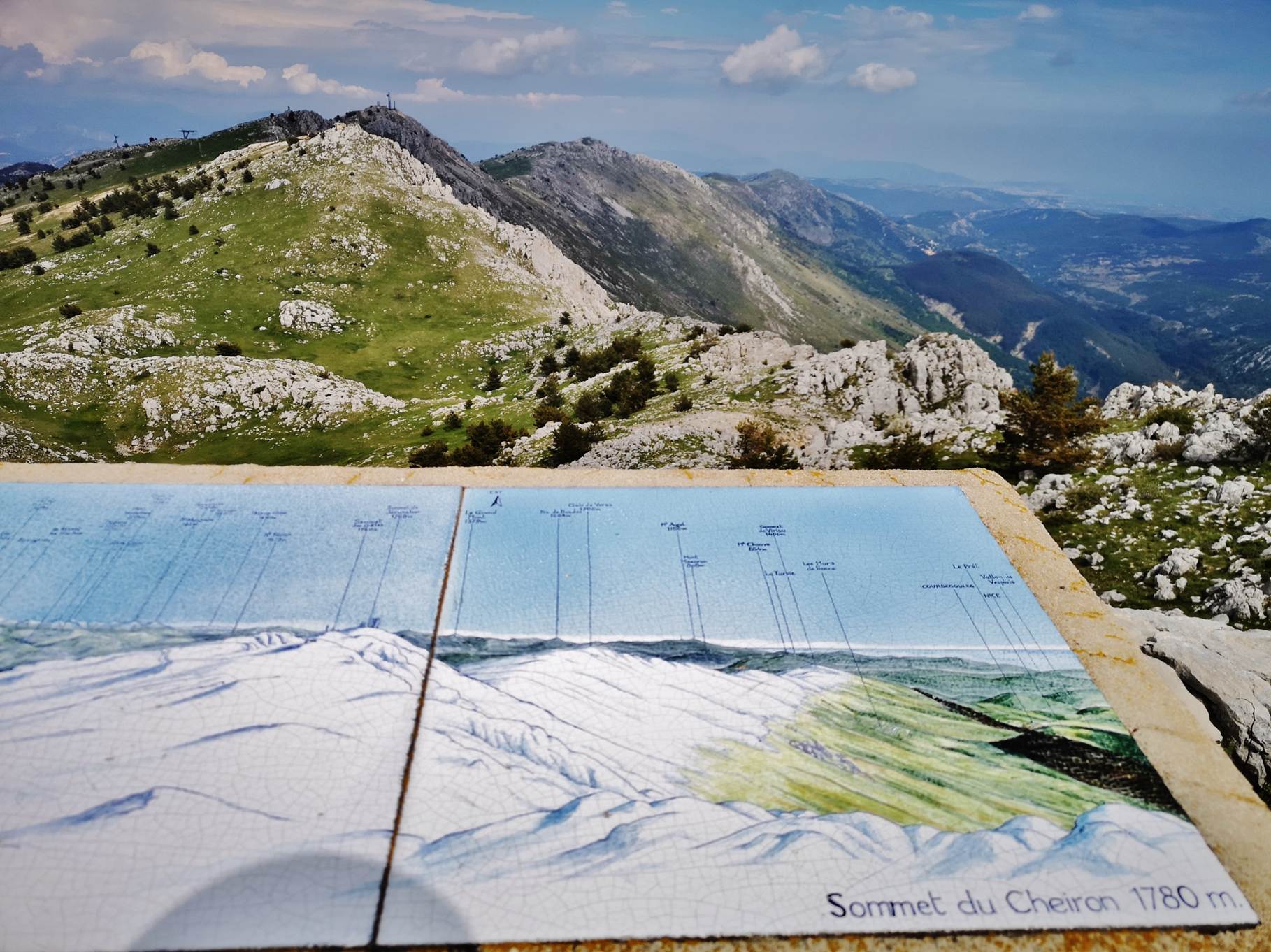 Une image contenant montagne, nature, neige

Description g�n�r�e automatiquement