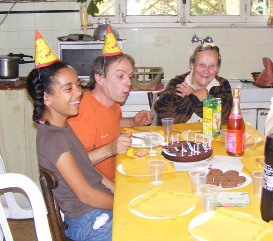 Description : Description : Description : image028.jpg