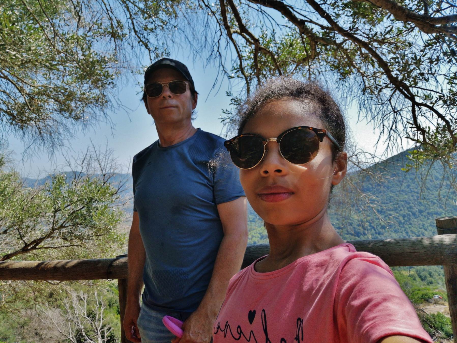 Une image contenant ext�rieur, personne, homme, herbe

Description g�n�r�e automatiquement